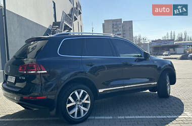 Внедорожник / Кроссовер Volkswagen Touareg 2013 в 