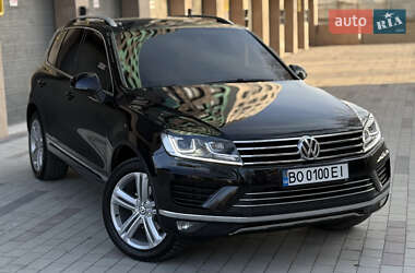 Внедорожник / Кроссовер Volkswagen Touareg 2014 в Тернополе