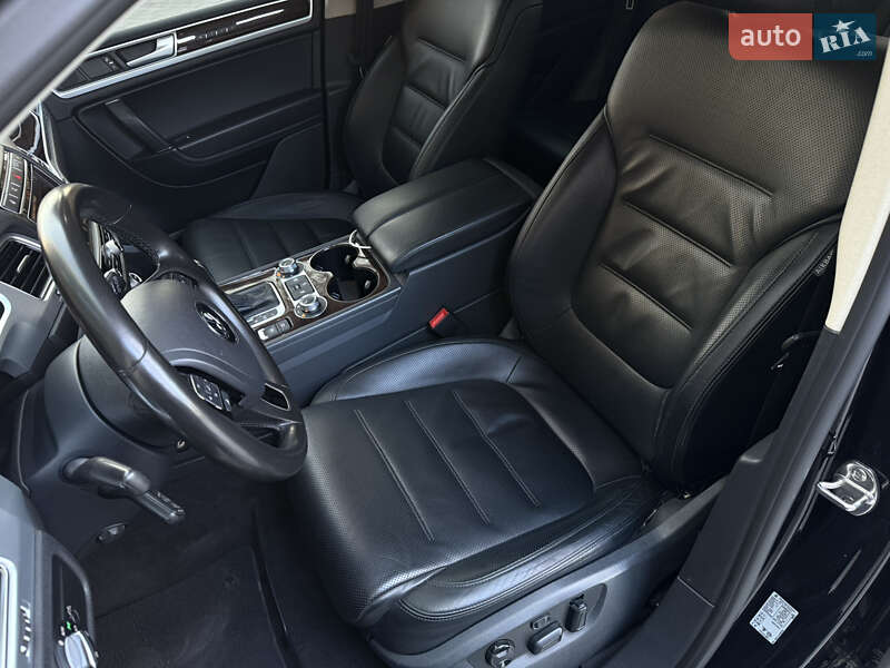 Позашляховик / Кросовер Volkswagen Touareg 2014 в Тернополі