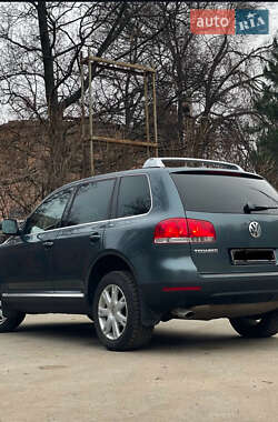 Внедорожник / Кроссовер Volkswagen Touareg 2005 в 