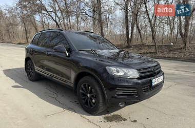 Внедорожник / Кроссовер Volkswagen Touareg 2012 в 