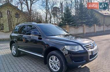 Внедорожник / Кроссовер Volkswagen Touareg 2008 в Львове