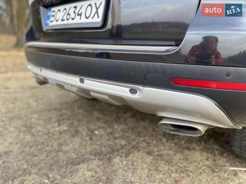 Внедорожник / Кроссовер Volkswagen Touareg 2006 в Новояворовске