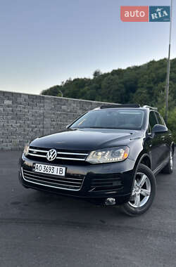 Внедорожник / Кроссовер Volkswagen Touareg 2011 в Иршаве