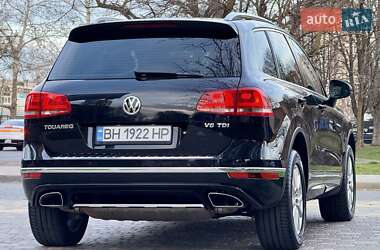 Позашляховик / Кросовер Volkswagen Touareg 2017 в Одесі