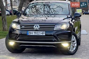 Позашляховик / Кросовер Volkswagen Touareg 2017 в Одесі