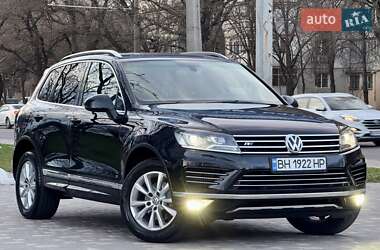 Позашляховик / Кросовер Volkswagen Touareg 2017 в Одесі