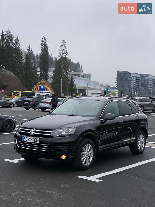 Внедорожник / Кроссовер Volkswagen Touareg 2011 в Ивано-Франковске