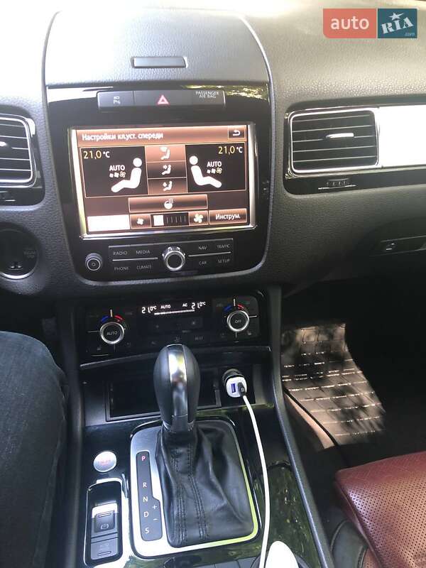 Внедорожник / Кроссовер Volkswagen Touareg 2012 в Днепре фото 6 Внедорожник / Кроссовер Volkswagen Touareg 2012 в Днепре