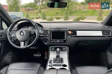 Внедорожник / Кроссовер Volkswagen Touareg 2017 в 