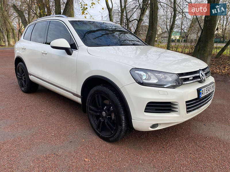Позашляховик / Кросовер Volkswagen Touareg 2011 в Василькові