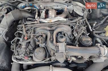 Позашляховик / Кросовер Volkswagen Touareg 2013 в 