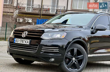 Позашляховик / Кросовер Volkswagen Touareg 2011 в 