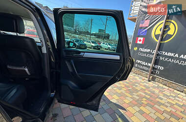 Внедорожник / Кроссовер Volkswagen Touareg 2014 в 