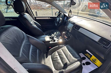 Внедорожник / Кроссовер Volkswagen Touareg 2014 в 
