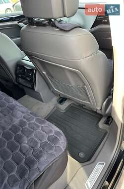 Позашляховик / Кросовер Volkswagen Touareg 2022 в 