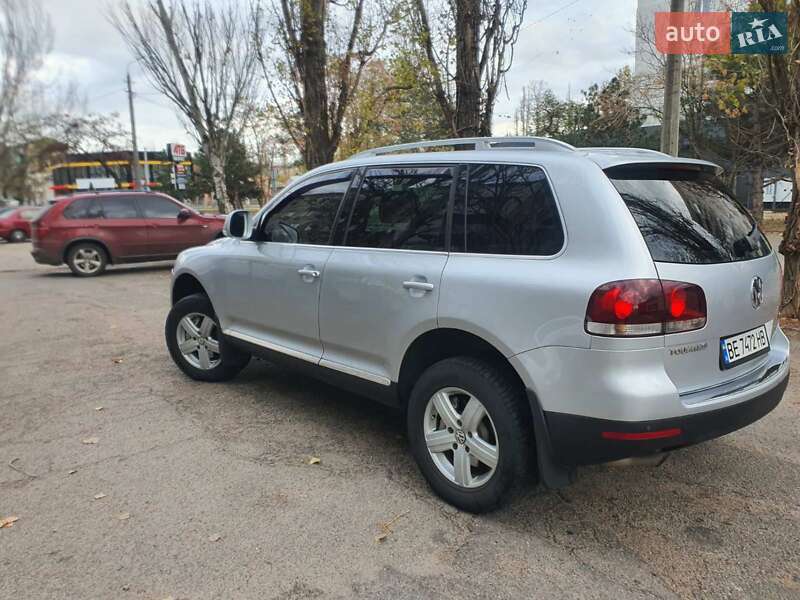 Внедорожник / Кроссовер Volkswagen Touareg 2008 в Николаеве