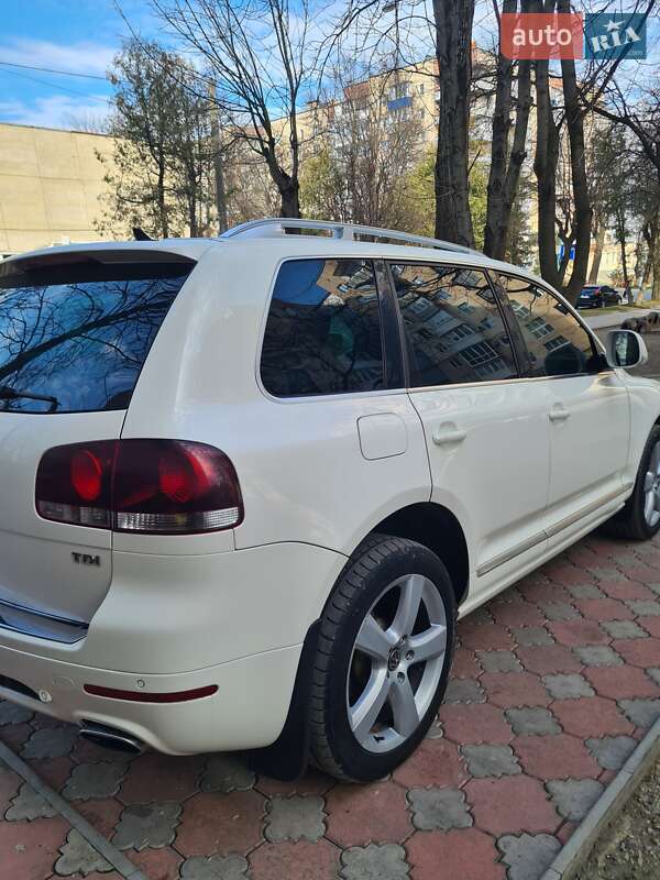 Позашляховик / Кросовер Volkswagen Touareg 2010 в Кам'янець-Подільському
