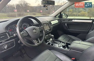 Внедорожник / Кроссовер Volkswagen Touareg 2015 в 