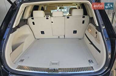 Позашляховик / Кросовер Volkswagen Touareg 2015 в 
