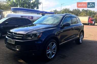 Внедорожник / Кроссовер Volkswagen Touareg 2012 в 