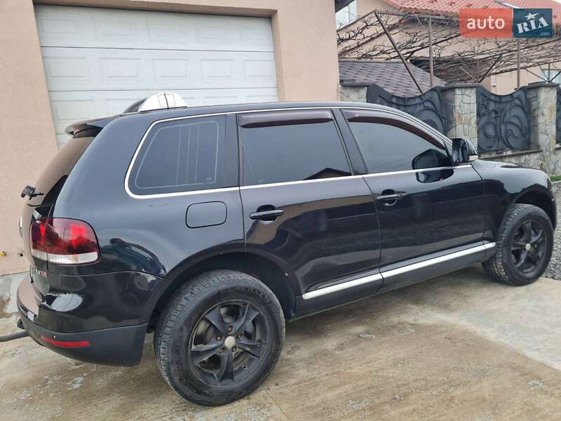 Внедорожник / Кроссовер Volkswagen Touareg 2007 в Великом Раковце