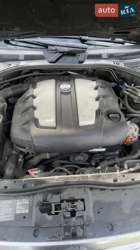 Внедорожник / Кроссовер Volkswagen Touareg 2007 в Сумах