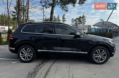Внедорожник / Кроссовер Volkswagen Touareg 2015 в 