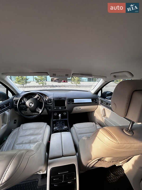 Позашляховик / Кросовер Volkswagen Touareg 2014 в Хмельницькому фото 13 Позашляховик / Кросовер Volkswagen Touareg 2014 в Хмельницькому