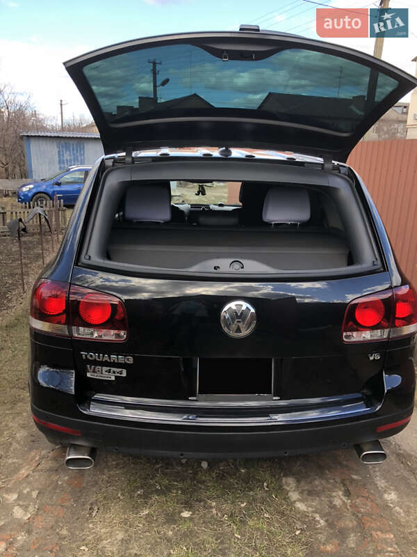 Позашляховик / Кросовер Volkswagen Touareg 2007 в Сумах