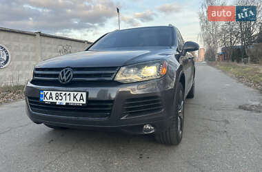 Внедорожник / Кроссовер Volkswagen Touareg 2012 в 