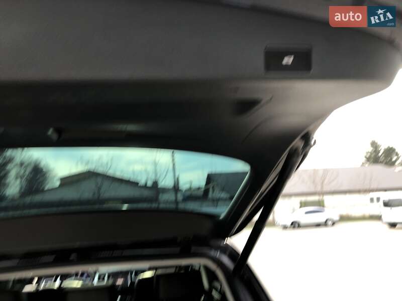 Внедорожник / Кроссовер Volkswagen Touareg 2011 в Теофиполе