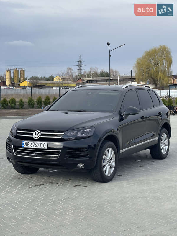 Внедорожник / Кроссовер Volkswagen Touareg 2010 в Виннице