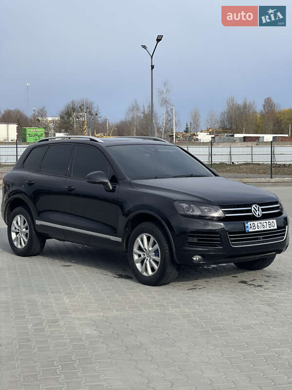 Внедорожник / Кроссовер Volkswagen Touareg 2010 в Виннице