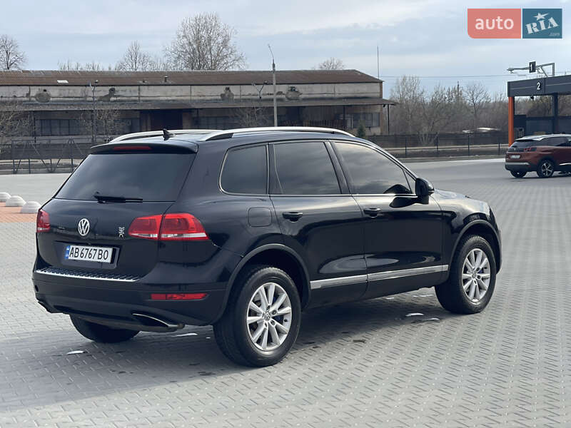 Внедорожник / Кроссовер Volkswagen Touareg 2010 в Виннице
