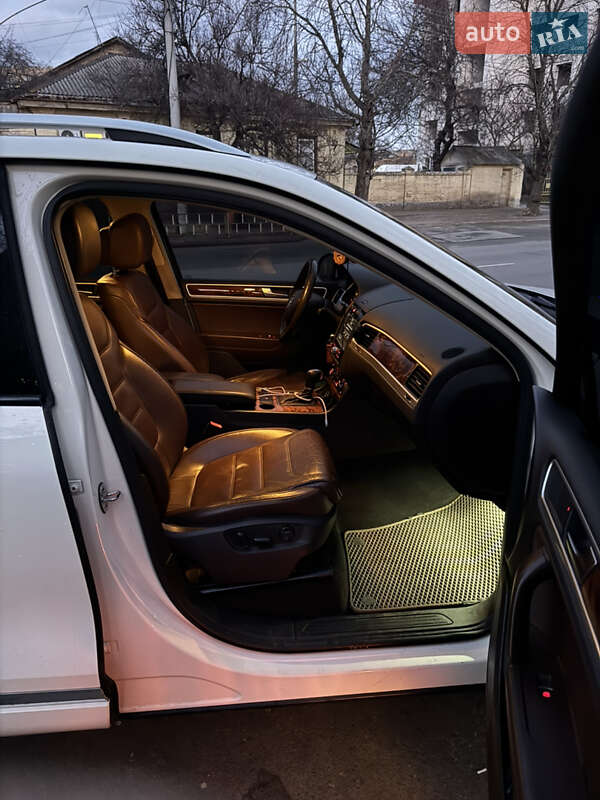 Внедорожник / Кроссовер Volkswagen Touareg 2011 в Черкассах фото 24 Внедорожник / Кроссовер Volkswagen Touareg 2011 в Черкассах