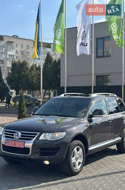 Внедорожник / Кроссовер Volkswagen Touareg 2008 в 
