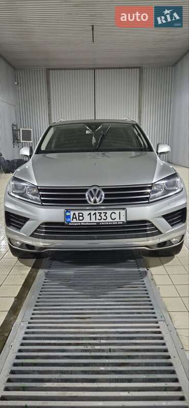 Внедорожник / Кроссовер Volkswagen Touareg 2014 в Хмельнике