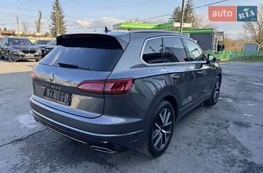 Внедорожник / Кроссовер Volkswagen Touareg 2022 в 