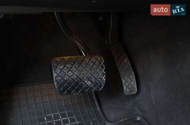 Внедорожник / Кроссовер Volkswagen Touareg 2014 в 