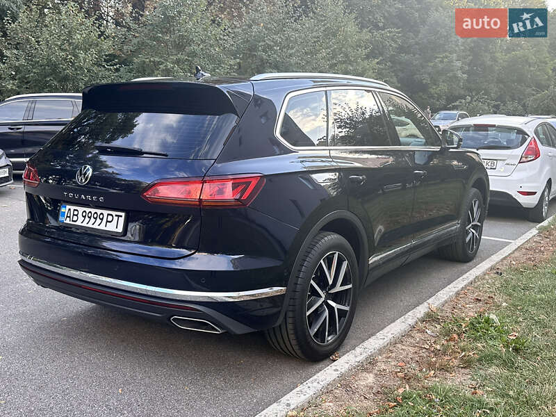 Позашляховик / Кросовер Volkswagen Touareg 2020 в Вінниці