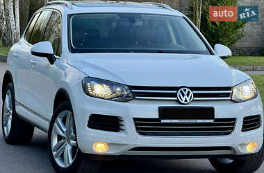 Внедорожник / Кроссовер Volkswagen Touareg 2012 в 