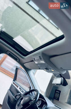 Внедорожник / Кроссовер Volkswagen Touareg 2011 в 