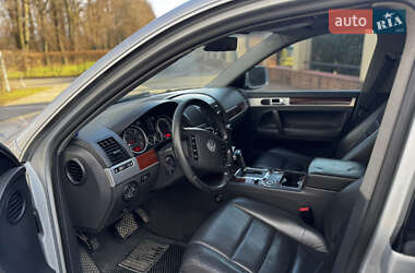 Позашляховик / Кросовер Volkswagen Touareg 2005 в 