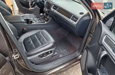 Внедорожник / Кроссовер Volkswagen Touareg 2016 в 