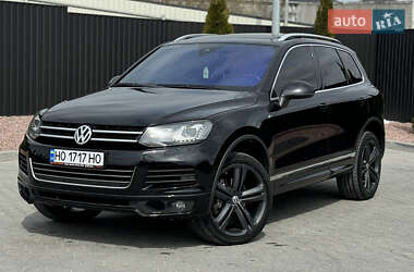 Внедорожник / Кроссовер Volkswagen Touareg 2013 в 