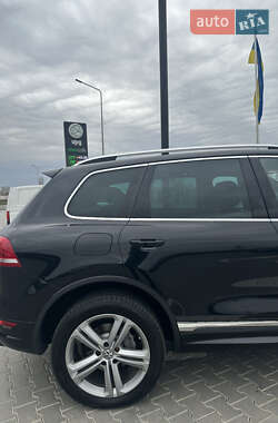 Внедорожник / Кроссовер Volkswagen Touareg 2014 в 