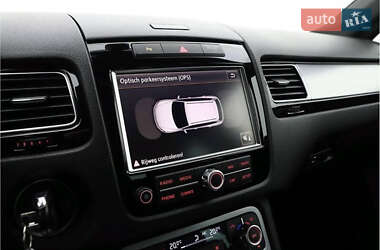Внедорожник / Кроссовер Volkswagen Touareg 2014 в 