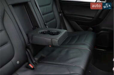 Внедорожник / Кроссовер Volkswagen Touareg 2014 в 