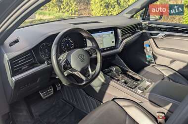 Позашляховик / Кросовер Volkswagen Touareg 2021 в  фото 14 Позашляховик / Кросовер Volkswagen Touareg 2021 в
